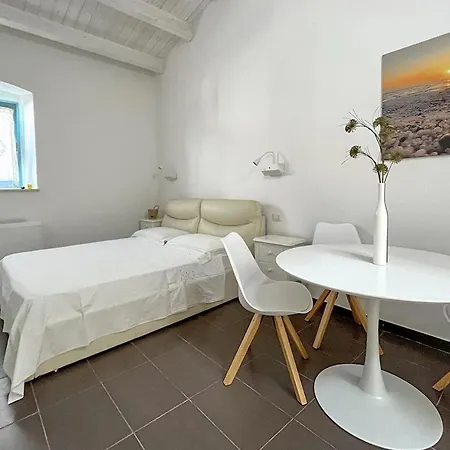 Bed & Breakfast Dimora Orru 4*