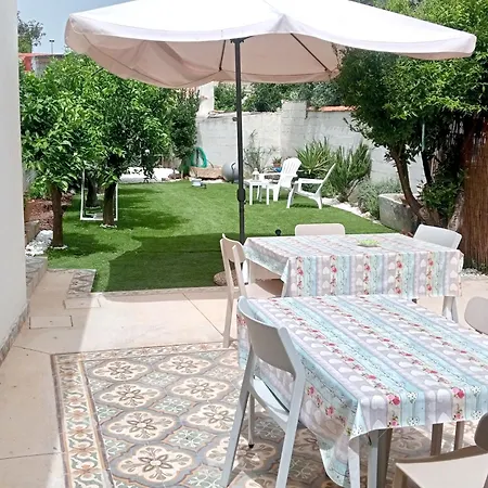 Dimora Orru Bed & Breakfast Càbras