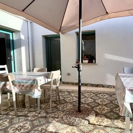 Dimora Orrù Frühstückspension 4*