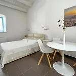 Bed & Breakfast Dimora Orru 4*