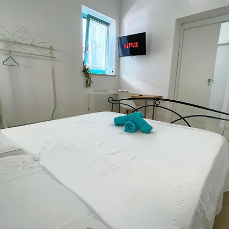 Dimora Orrù Bed & Breakfast 4*